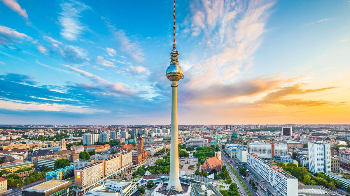 Berlín z trosek zrozený. Německá metropole nabízí starověké i moderní poklady